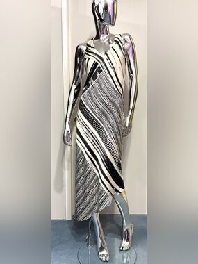 🏖️Summer Sale: Kenneth Cole Reaction Black + White Bias Cut striped, lined Dress